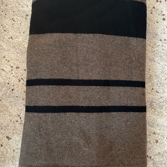 100% Cashmere Blanket from NakedCashmere - Picture 5 of 7
